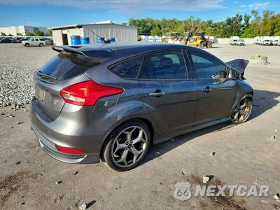 Trzecie zdjęcie samochodu z tyłu: 2018 FORD FOCUS ST VIN:1FADP3L99JL289264 - miniatura