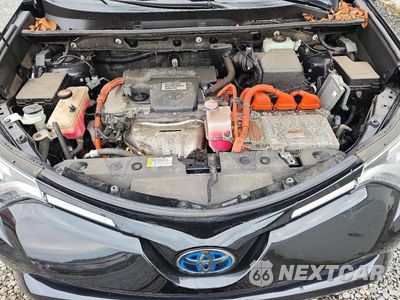 Zdjęcie 12 z 13 samochodu: 2016 TOYOTA RAV4 HV LIMITED VIN:JTMDJREV6GD012180 - miniatura