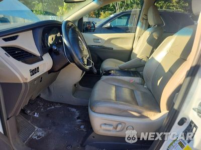 Zdjęcie 7 z 13 samochodu: 2015 TOYOTA SIENNA XLE PREMIUM 8-PASSENGER VIN:5TDYK3DC8FS587184 - miniatura