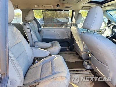 Zdjęcie 11 z 13 samochodu: 2015 TOYOTA SIENNA XLE PREMIUM 8-PASSENGER VIN:5TDYK3DC1FS564801 - miniatura