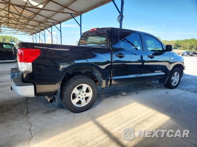Trzecie zdjęcie samochodu z tyłu: 2010 TOYOTA TUNDRA CREWMAX SR5 VIN:5TFEY5F15AX084188 - miniatura