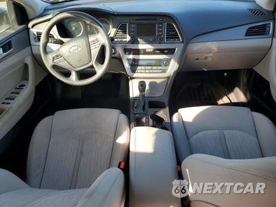 Zdjęcie 8 z 13 samochodu: 2016 HYUNDAI SONATA HYBRID SE VIN:KMHE24L10GA026657 - miniatura