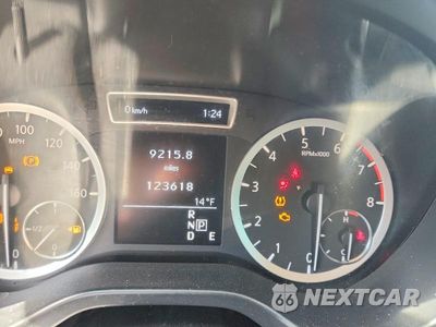 Zdjęcie 9 z 12 samochodu: 2018 INFINITI QX30 LUXURY VIN:SJKCH5CP2JA056624 - miniatura