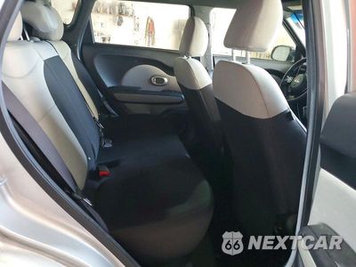 Zdjęcie 10 z 12 samochodu: 2015 KIA SOUL BASE VIN:KNDJN2A2XF7759823 - miniatura