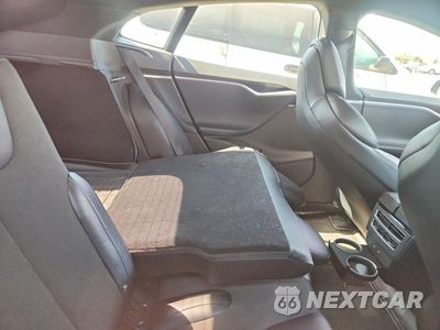 Zdjęcie 10 z 12 samochodu: 2017 TESLA MODEL S VIN:5YJSA1E15HF202729 - miniatura
