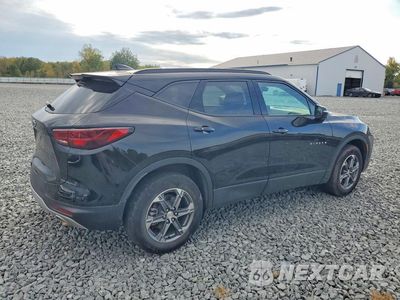 Trzecie zdjęcie samochodu z tyłu: 2023 CHEVROLET BLAZER 3LT VIN:3GNKBDRS7PS147831 - miniatura