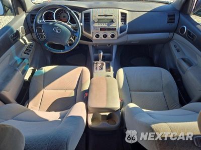 Zdjęcie 8 z 12 samochodu: 2005 TOYOTA TACOMA DOUBLE CAB PRERUNNER LONG BED VIN:5TEKU72N15Z009828 - miniatura