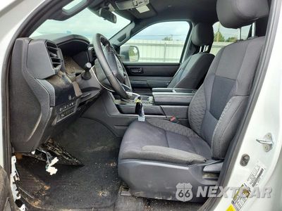 Zdjęcie 7 z 13 samochodu: 2025 TOYOTA TUNDRA SR VIN:5TFKB5AA9SX050431 - miniatura