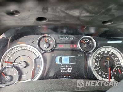 Zdjęcie 9 z 12 samochodu: 2019 RAM 1500 CLASSIC SLT VIN:1C6RR6LT8KS529443 - miniatura