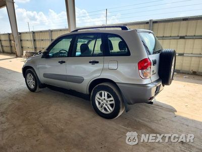 Trzecie zdjęcie samochodu z tyłu: 2003 TOYOTA RAV4 BASE VIN:JTEGH20V930118398 - miniatura
