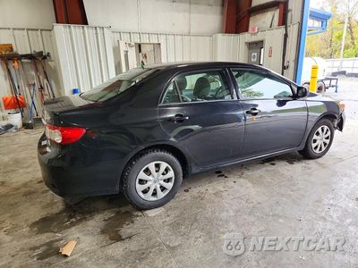 Trzecie zdjęcie samochodu z tyłu: 2011 TOYOTA COROLLA LE VIN:2T1BU4EE2BC643175 - miniatura