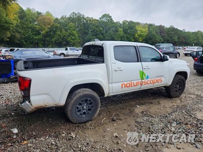 Trzecie zdjęcie samochodu z tyłu: 2021 TOYOTA TACOMA SR5 V6 VIN:3TMAZ5CN1MM141287 - miniatura