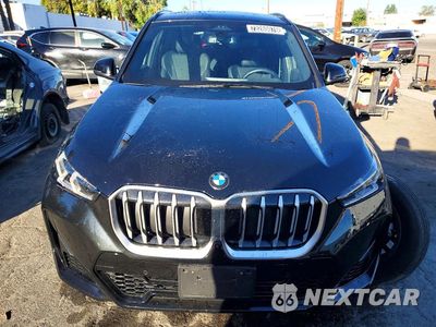 Piąte zdjęcie samochodu w środku: 2027 BMW X1 XDRIVE28I VIN:WBX73EF03V5762035 - miniatura