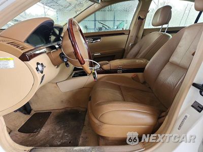 Zdjęcie 7 z 12 samochodu: 2007 MERCEDES-BENZ S 550 VIN:WDDNG71X97A103093 - miniatura
