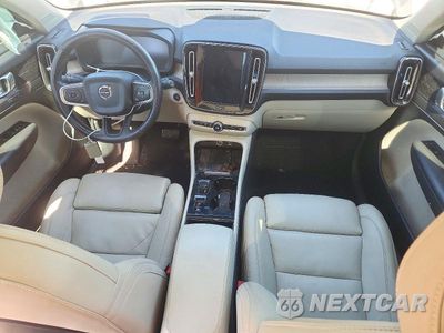 Zdjęcie 8 z 13 samochodu: 2019 VOLVO XC40 T5 INSCRIPTION VIN:YV4162ULXK2120296 - miniatura
