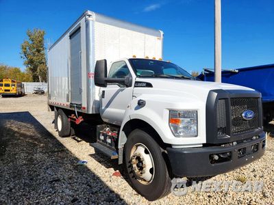 Czwarte zdjęcie samochodu z boku: 2021 FORD F650 SUPER DUTY BOX TRUCK VIN:1FDNF6AN2MDF06313 - miniatura