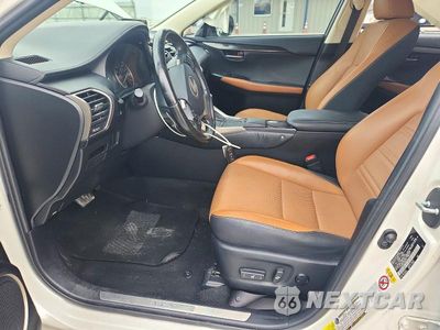 Zdjęcie 7 z 13 samochodu: 2018 LEXUS NX 300 BASE VIN:JTJYARBZ9J2094155 - miniatura