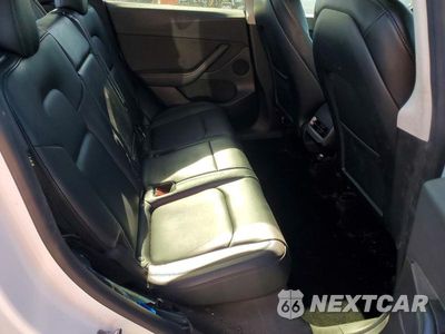 Zdjęcie 11 z 14 samochodu: 2022 TESLA MODEL Y VIN:7SAYGDEF0NF440332 - miniatura