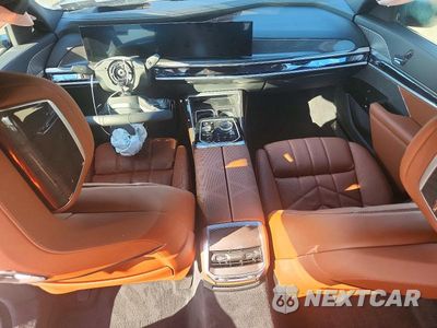 Zdjęcie 8 z 12 samochodu: 2026 BMW 740 XI VIN:WBA33EH06TCY16491 - miniatura
