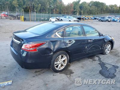 Trzecie zdjęcie samochodu z tyłu: 2015 NISSAN ALTIMA 2.5 SV VIN:1N4AL3AP8FC224235 - miniatura