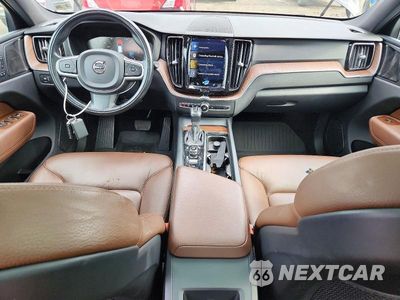 Zdjęcie 8 z 13 samochodu: 2021 VOLVO XC60 T5 MOMENTUM VIN:YV4102RK5M1882459 - miniatura
