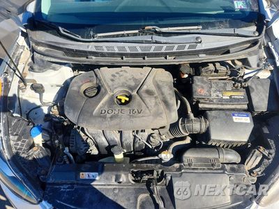 Zdjęcie 11 z 12 samochodu: 2012 HYUNDAI ELANTRA GLS VIN:KMHDH4AE4CU237062 - miniatura