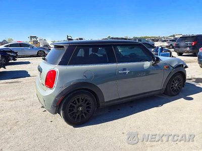 Trzecie zdjęcie samochodu z tyłu: 2016 MINI COOPER VIN:WMWXP5C57G2D15021 - miniatura