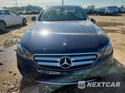 Piąte zdjęcie samochodu w środku: 2018 MERCEDES-BENZ E 300 4MATIC VIN:WDDZF4KB7JA362842 - miniatura