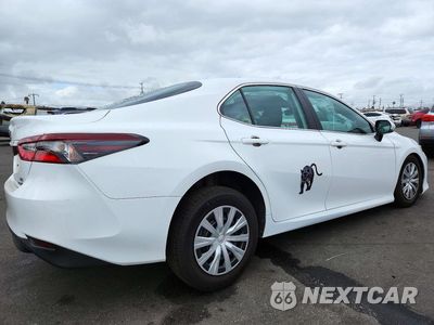 Trzecie zdjęcie samochodu z tyłu: 2024 TOYOTA CAMRY LE VIN:4T1C31AK0RU631939 - miniatura