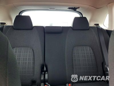 Zdjęcie 10 z 13 samochodu: 2023 HONDA HR-V LX VIN:3CZRZ1H31PM717770 - miniatura