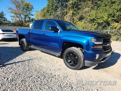 Czwarte zdjęcie samochodu z boku: 2017 CHEVROLET SILVERADO K1500 LT VIN:3GCUKREC9HG424559 - miniatura