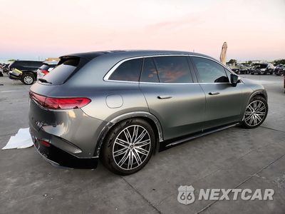 Trzecie zdjęcie samochodu z tyłu: 2023 MERCEDES-BENZ EQS SUV 580 4MATIC VIN:4JGDM4EB3PA014708 - miniatura