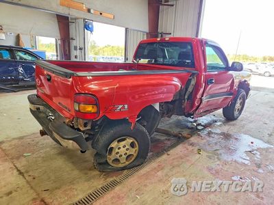 Trzecie zdjęcie samochodu z tyłu: 2004 CHEVROLET SILVERADO K1500 VIN:1GCEK14T34Z290391 - miniatura