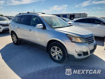 Czwarte zdjęcie samochodu z boku: 2015 CHEVROLET TRAVERSE LT VIN:1GNKRHKD1FJ307216 - miniatura