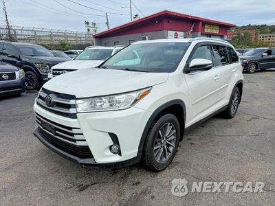 2019 TOYOTA HIGHLANDER XLE 5TDJZRFH8KS583445 - główne zdjęcie licytacji z USA - miniatura