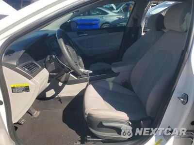 Zdjęcie 7 z 12 samochodu: 2017 HYUNDAI SONATA SE VIN:5NPE24AF0HH581878 - miniatura