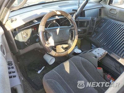 Zdjęcie 8 z 12 samochodu: 2004 DODGE DAKOTA QUAD SPORT VIN:1D7HL38N24S610431 - miniatura