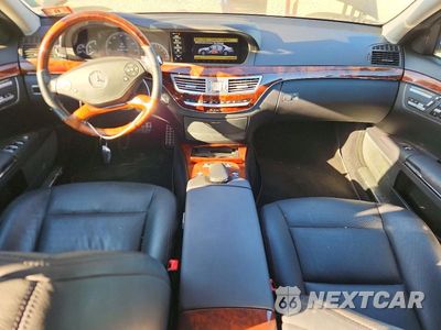 Zdjęcie 8 z 12 samochodu: 2010 MERCEDES-BENZ S 550 4MATIC VIN:WDDNG8GB7AA288768 - miniatura