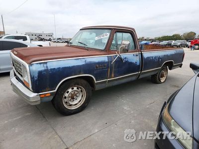 1984 DODGE D-SERIES D200 1B7JD24W7ES337599 - główne zdjęcie licytacji z USA - miniatura
