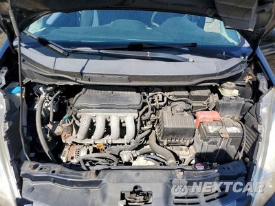 Zdjęcie 11 z 12 samochodu: 2010 HONDA FIT SPORT VIN:JHMGE8H49AC005119 - miniatura