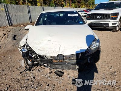 Piąte zdjęcie samochodu w środku: 2014 VOLKSWAGEN GTI VIN:WVWHD7AJ6EW010608 - miniatura