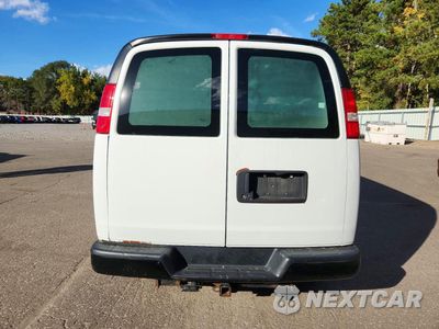 Zdjęcie 6 z 13 samochodu: 2019 CHEVROLET EXPRESS G2500 VIN:1GCWGAFG2K1371853 - miniatura