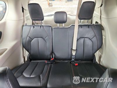 Zdjęcie 10 z 13 samochodu: 2019 CHRYSLER PACIFICA TOURING L VIN:2C4RC1BG7KR506853 - miniatura