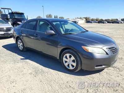 Czwarte zdjęcie samochodu z boku: 2007 TOYOTA CAMRY LE VIN:4T1BE46K17U670794 - miniatura