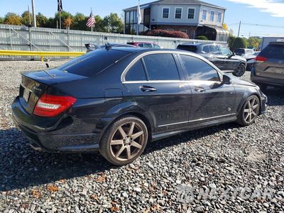 Trzecie zdjęcie samochodu z tyłu: 2014 MERCEDES-BENZ C 300 4MATIC VIN:WDDGF8AB5EA967691 - miniatura