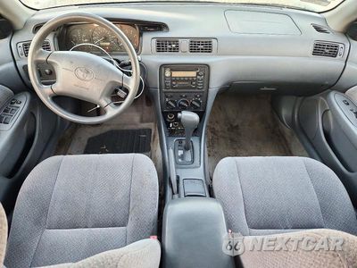 Zdjęcie 8 z 12 samochodu: 2000 TOYOTA CAMRY LE VIN:JT2BG22K7Y0469198 - miniatura
