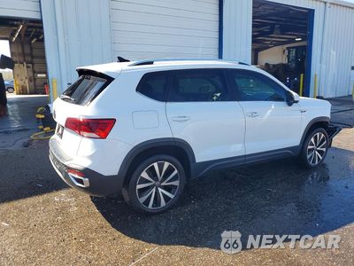 Trzecie zdjęcie samochodu z tyłu: 2022 VOLKSWAGEN TAOS SE VIN:3VVRX7B27NM088898 - miniatura
