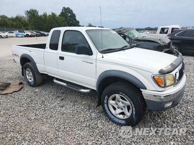 Czwarte zdjęcie samochodu z boku: 2004 TOYOTA TACOMA V6 VIN:5TEWN72N94Z409780 - miniatura