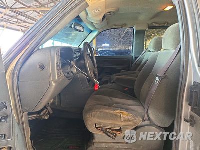 Zdjęcie 7 z 12 samochodu: 2004 CHEVROLET SILVERADO K1500 VIN:2GCEK19T941142442 - miniatura