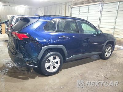 Trzecie zdjęcie samochodu z tyłu: 2019 TOYOTA RAV4 XLE VIN:2T3P1RFV0KW037874 - miniatura